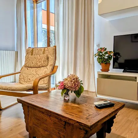 Viale Puccini - Free Gated Parking - 3 Minutes From Center ルッカ