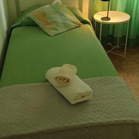 Viale Puccini - Free Gated Parking - 3 Minutes From Center Apartment